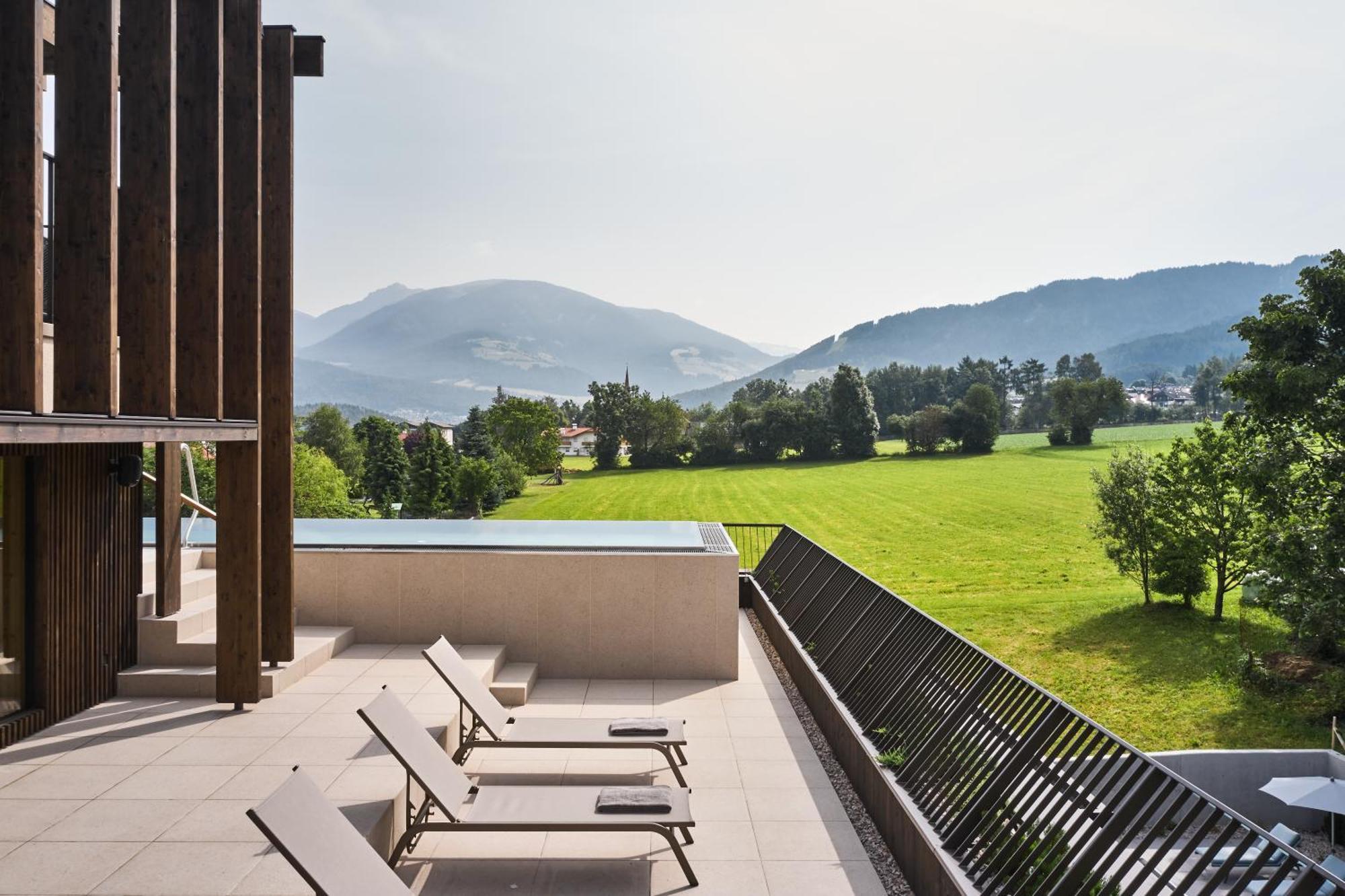 Falkensteiner Hotel Kronplatz - The Leading Hotels Of The World (Adults Only) Riscone Exterior photo